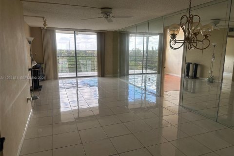 Condo à Pembroke Pines, Floride, 2 chambres  № 2024242