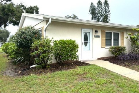 Copropriété à louer à Sun City Center, Floride: 2 chambres, 91.42 m2 № 2413732 - photo 2