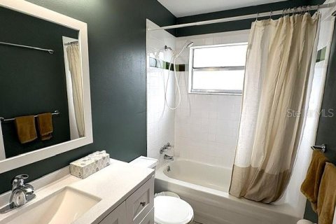 Copropriété à louer à Sun City Center, Floride: 2 chambres, 91.42 m2 № 2413732 - photo 12