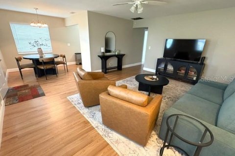 Copropriété à louer à Sun City Center, Floride: 2 chambres, 91.42 m2 № 2413732 - photo 7