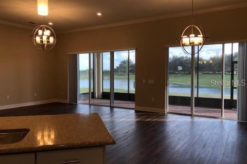 Casa en alquiler en Kissimmee, Florida, 4 dormitorios, 263.84 m2 № 2149321 - foto 3