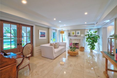 Villa ou maison à vendre à Coral Gables, Floride: 5 chambres, 244.24 m2 № 2059732 - photo 21