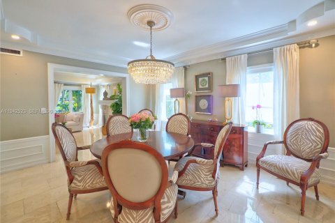 Villa ou maison à vendre à Coral Gables, Floride: 5 chambres, 244.24 m2 № 2059732 - photo 25