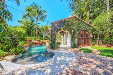 Villa ou maison à vendre à Coral Gables, Floride: 5 chambres, 244.24 m2 № 2059732 - photo 12