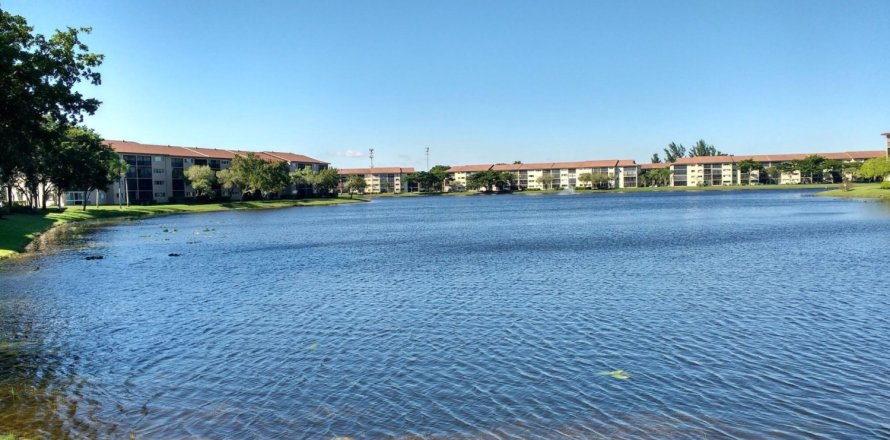Condo à Pembroke Pines, Floride, 2 chambres № 841946