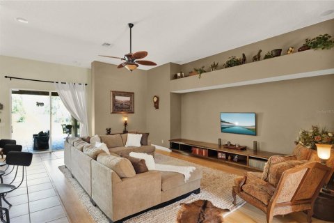 Casa en venta en Apopka, Florida, 4 dormitorios, 261.33 m2 № 2156883 - foto 9