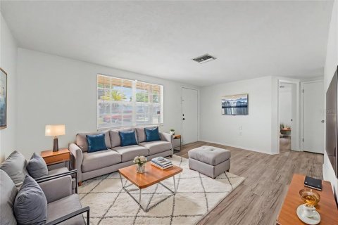 Купить виллу или дом в Порт-Ричи, Флорида 6 комнат, 109.44м2, № 2224944 - фото 4