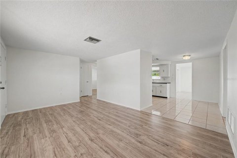 Купить виллу или дом в Порт-Ричи, Флорида 6 комнат, 109.44м2, № 2224944 - фото 11