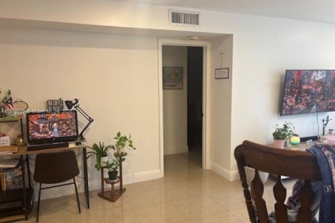 Townhouse in Pembroke Pines, Florida 3 bedrooms, 120.68 sq.m. № 1921328 - photo 28