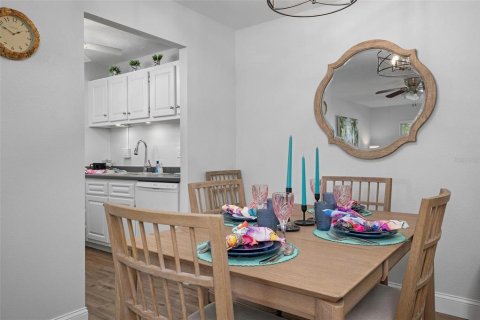 Copropriété à louer à Sarasota, Floride: 2 chambres, 81.38 m2 № 573467 - photo 10