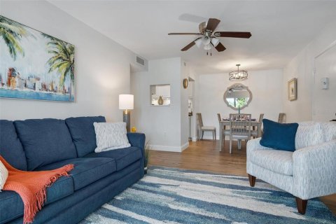 Copropriété à louer à Sarasota, Floride: 2 chambres, 81.38 m2 № 573467 - photo 8