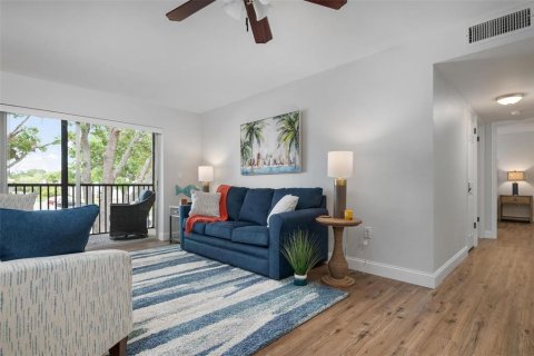 Copropriété à louer à Sarasota, Floride: 2 chambres, 81.38 m2 № 573467 - photo 4