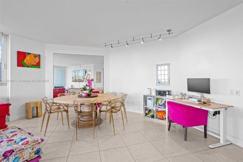 Купить кондоминиум в Авентура, Флорида 3 спальни, 220.18м2, № 1972116 - фото 10