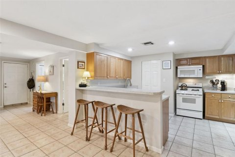 Villa ou maison à vendre à Orlando, Floride: 6 chambres, 298.49 m2 № 2208312 - photo 14