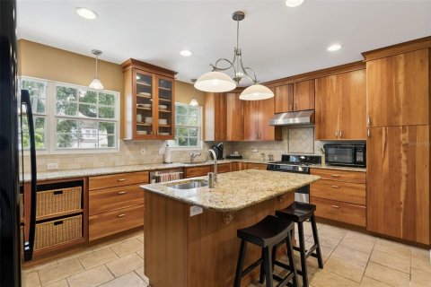 Villa ou maison à vendre à Orlando, Floride: 6 chambres, 298.49 m2 № 2208312 - photo 18