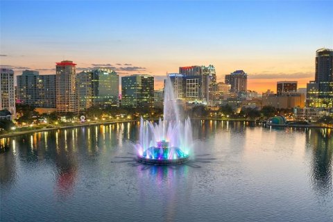 Villa ou maison à vendre à Orlando, Floride: 6 chambres, 298.49 m2 № 2208312 - photo 4
