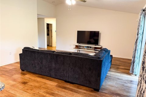 Casa en venta en Deltona, Florida, 3 dormitorios, 157.38 m2 № 1832742 - foto 9