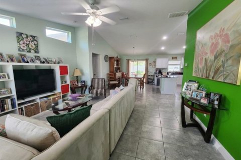 House in Ocala, Florida 3 bedrooms, 135.54 sq.m. № 2369335 - photo 9
