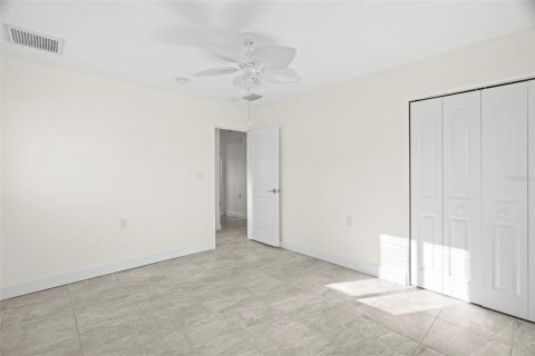 Casa en venta en Treasure Island, Florida, 3 dormitorios, 122.63 m2 № 2149475 - foto 20