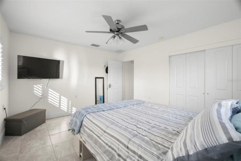 Casa en venta en Treasure Island, Florida, 3 dormitorios, 122.63 m2 № 2149475 - foto 16