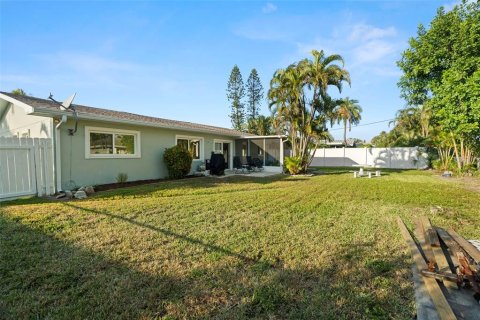 Casa en venta en Treasure Island, Florida, 3 dormitorios, 122.63 m2 № 2149475 - foto 28