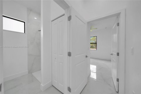 Купить виллу или дом в Лихай-Эйкерс, Флорида 3 спальни, 145.76м2, № 1954704 - фото 21