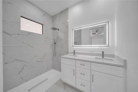 Купить виллу или дом в Лихай-Эйкерс, Флорида 3 спальни, 145.76м2, № 1954704 - фото 27