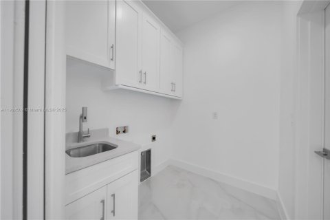 Купить виллу или дом в Лихай-Эйкерс, Флорида 3 спальни, 145.76м2, № 1954704 - фото 15