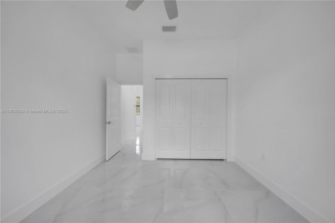 Купить виллу или дом в Лихай-Эйкерс, Флорида 3 спальни, 145.76м2, № 1954704 - фото 23