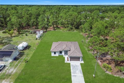 Купить виллу или дом в Лихай-Эйкерс, Флорида 3 спальни, 145.76м2, № 1954704 - фото 4