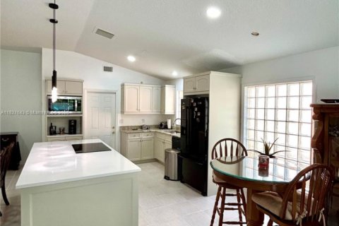 Casa en venta en Riviera Beach, Florida, 3 dormitorios, 146.41 m2 № 1800816 - foto 14