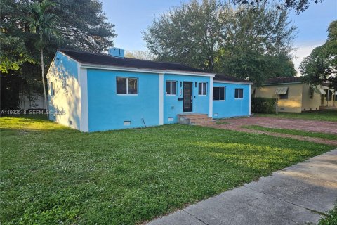 Купить виллу или дом в Майами-Шорс, Флорида 3 спальни, 137.12м2, № 1991706 - фото 2