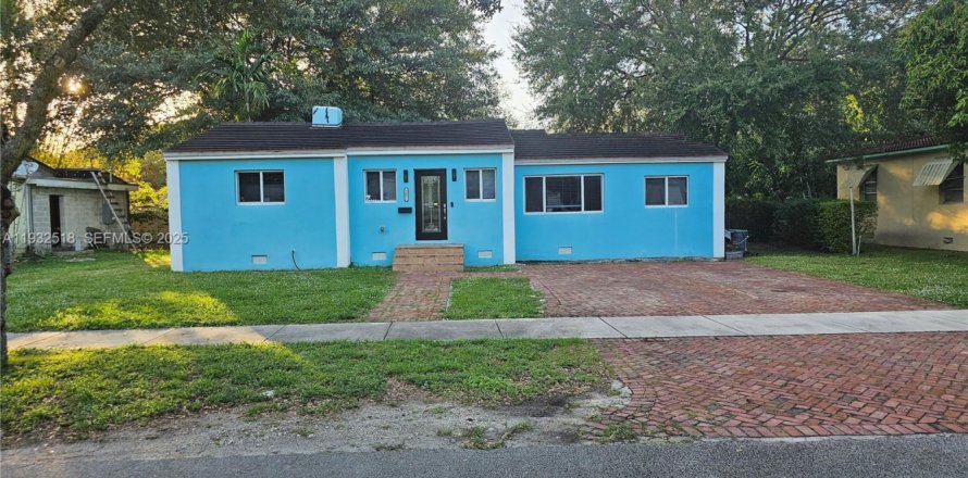 Дом в Майами-Шорс, Флорида 3 спальни, 137.12м2 № 1991706