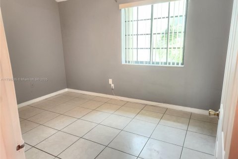 Touwnhouse à louer à Miami, Floride: 2 chambres, 76.46 m2 № 1696922 - photo 22