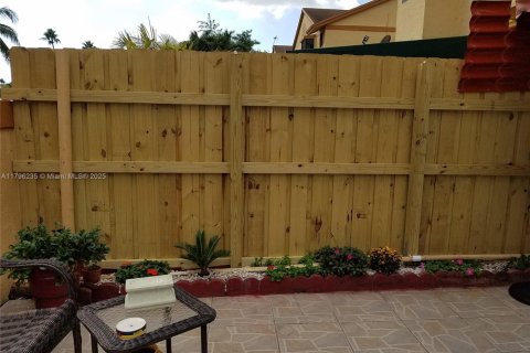 Touwnhouse à louer à Miami, Floride: 2 chambres, 76.46 m2 № 1696922 - photo 25