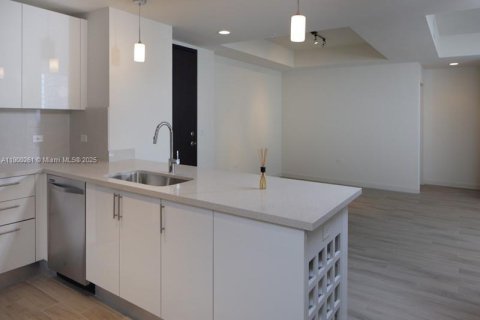 Купить кондоминиум в Майами, Флорида 2 спальни, 128.58м2, № 1965604 - фото 3