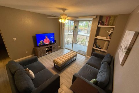 Condominio en venta en Orlando, Florida, 4 dormitorios, 122.91 m2 № 1849531 - foto 22