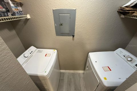 Condominio en venta en Orlando, Florida, 4 dormitorios, 122.91 m2 № 1849531 - foto 19