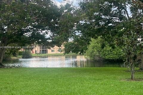 Condominio en venta en Weston, Florida, 2 dormitorios, 102.75 m2 № 1923422 - foto 14