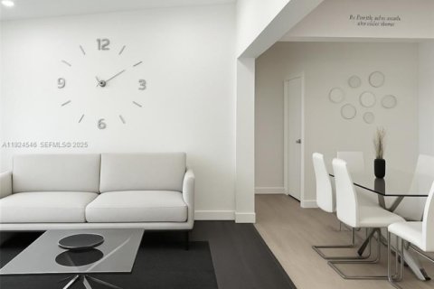 Casa en venta en Miami, Florida, 3 dormitorios, 117.71 m2 № 1983492 - foto 11