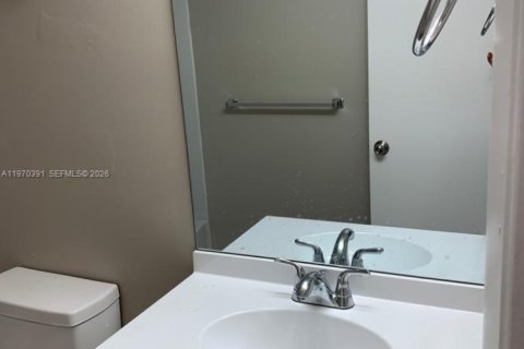 Купить кондоминиум в Мирамар, Флорида 2 спальни, 77.29м2, № 2031252 - фото 16