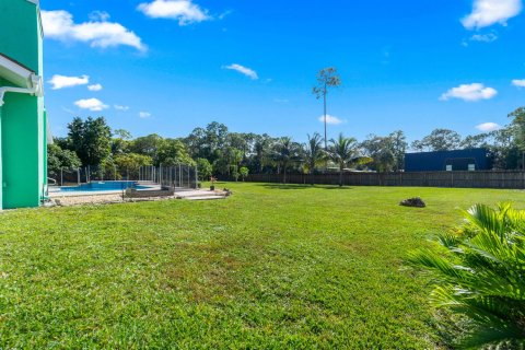 House in Loxahatchee Groves, Florida 3 bedrooms, 193.42 sq.m. № 2082109 - photo 25