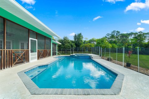 House in Loxahatchee Groves, Florida 3 bedrooms, 193.42 sq.m. № 2082109 - photo 23