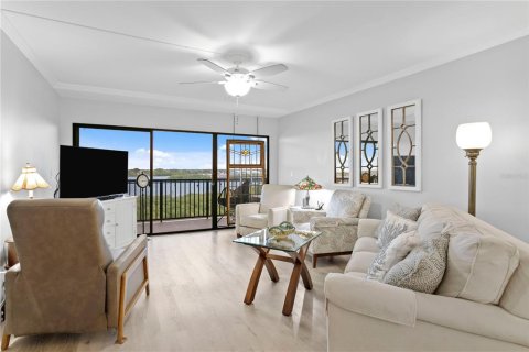 Condo in Dunedin, Florida, 2 bedrooms  № 1837583 - photo 6