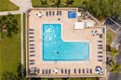Condo in Dunedin, Florida, 2 bedrooms  № 1837583 - photo 27
