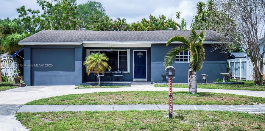Casa en Hollywood, Florida 2 dormitorios, 135.08 m2 № 1872079