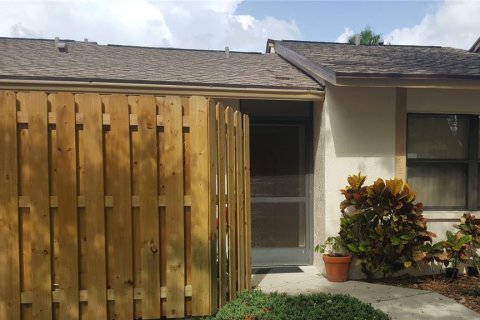 Casa en alquiler en Bradenton, Florida, 2 dormitorios, 67.08 m2 № 1893762 - foto 1