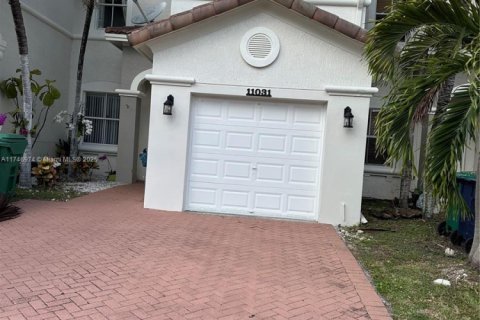 Adosado en Homestead, Florida 3 dormitorios, 135.54 m2 № 2019543