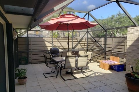 Townhouse in Palm Beach Gardens, Florida 2 bedrooms, 138.24 sq.m. № 2363695 - photo 13