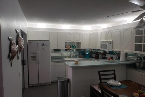 Townhouse in Palm Beach Gardens, Florida 2 bedrooms, 138.24 sq.m. № 2363695 - photo 5